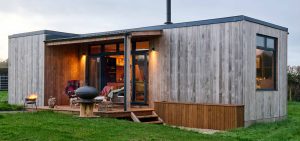 Exterior-view-of-the-cabin